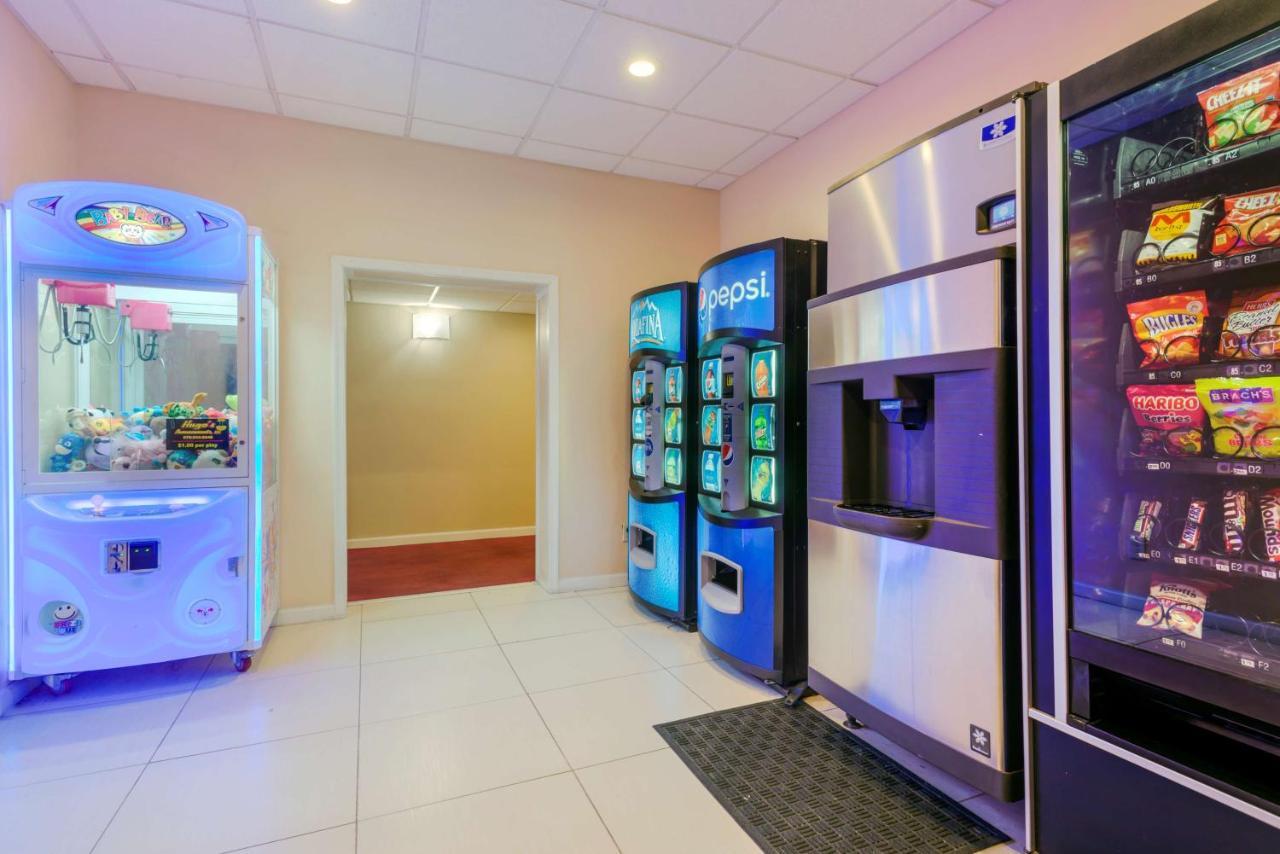 Best Western Plus Poconos Tannersville Bagian luar foto