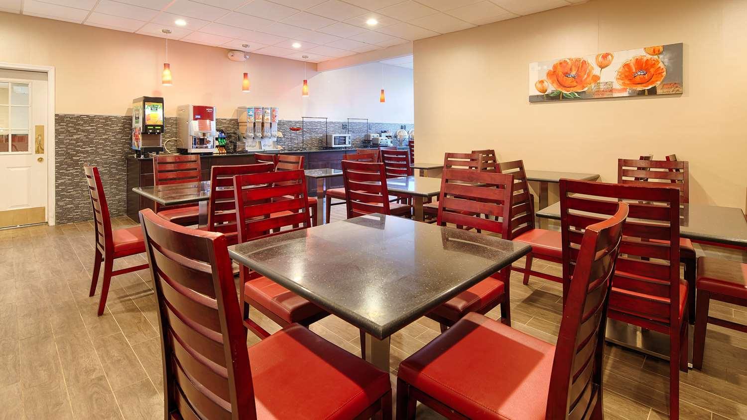 Best Western Plus Poconos Tannersville Bagian luar foto