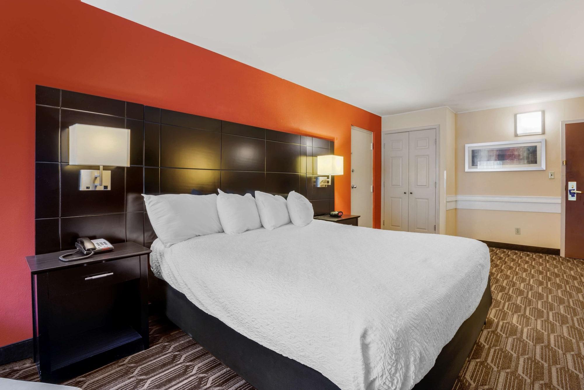 Best Western Plus Poconos Tannersville Bagian luar foto