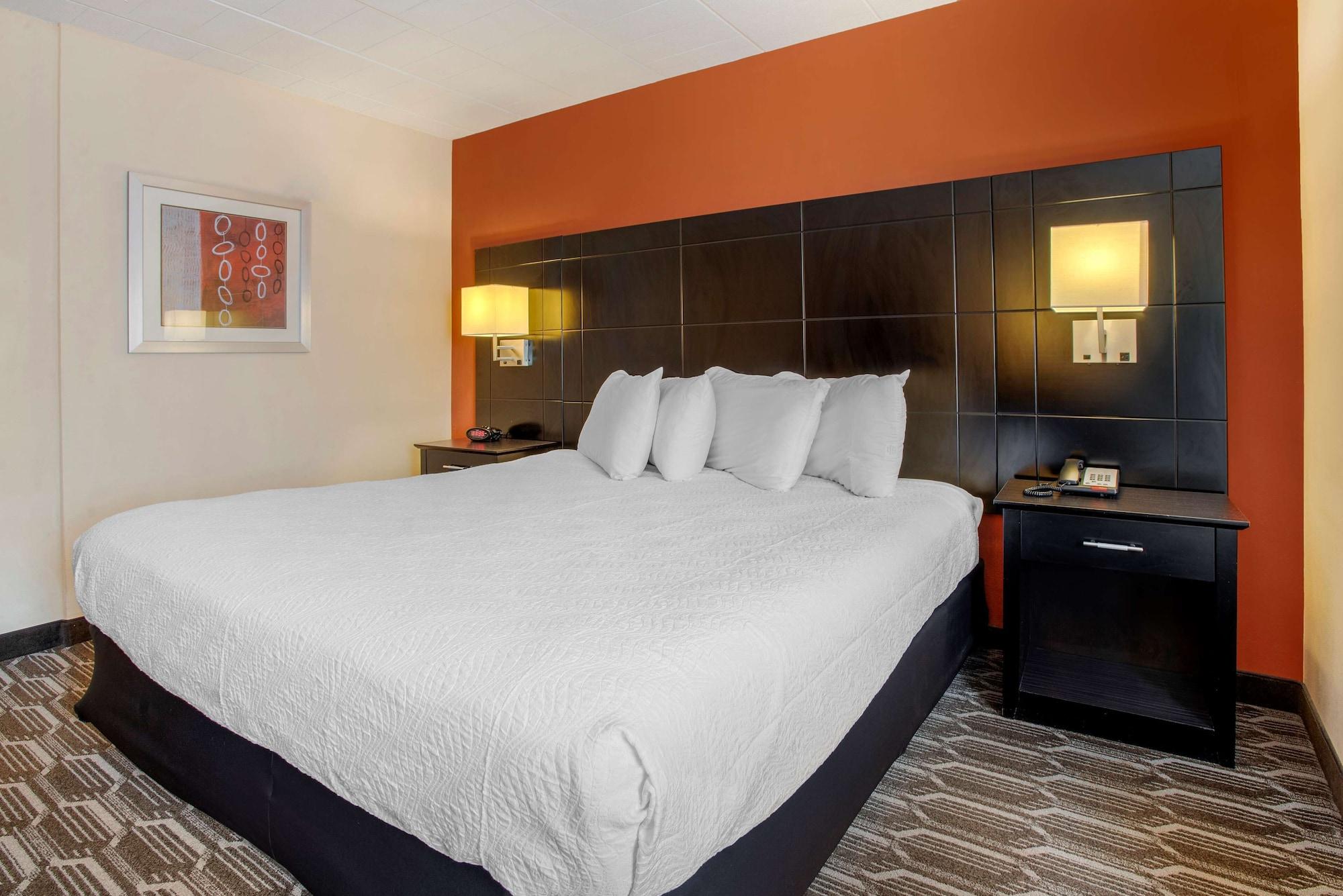 Best Western Plus Poconos Tannersville Bagian luar foto